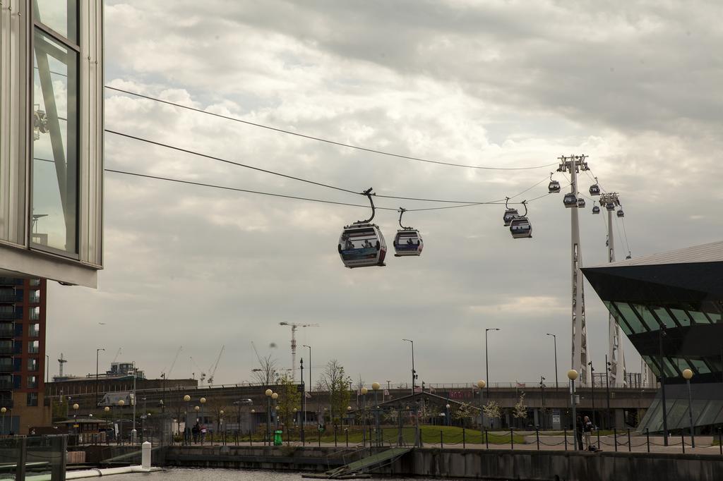Royal Victoria Docks Apartment Лондон Екстериор снимка