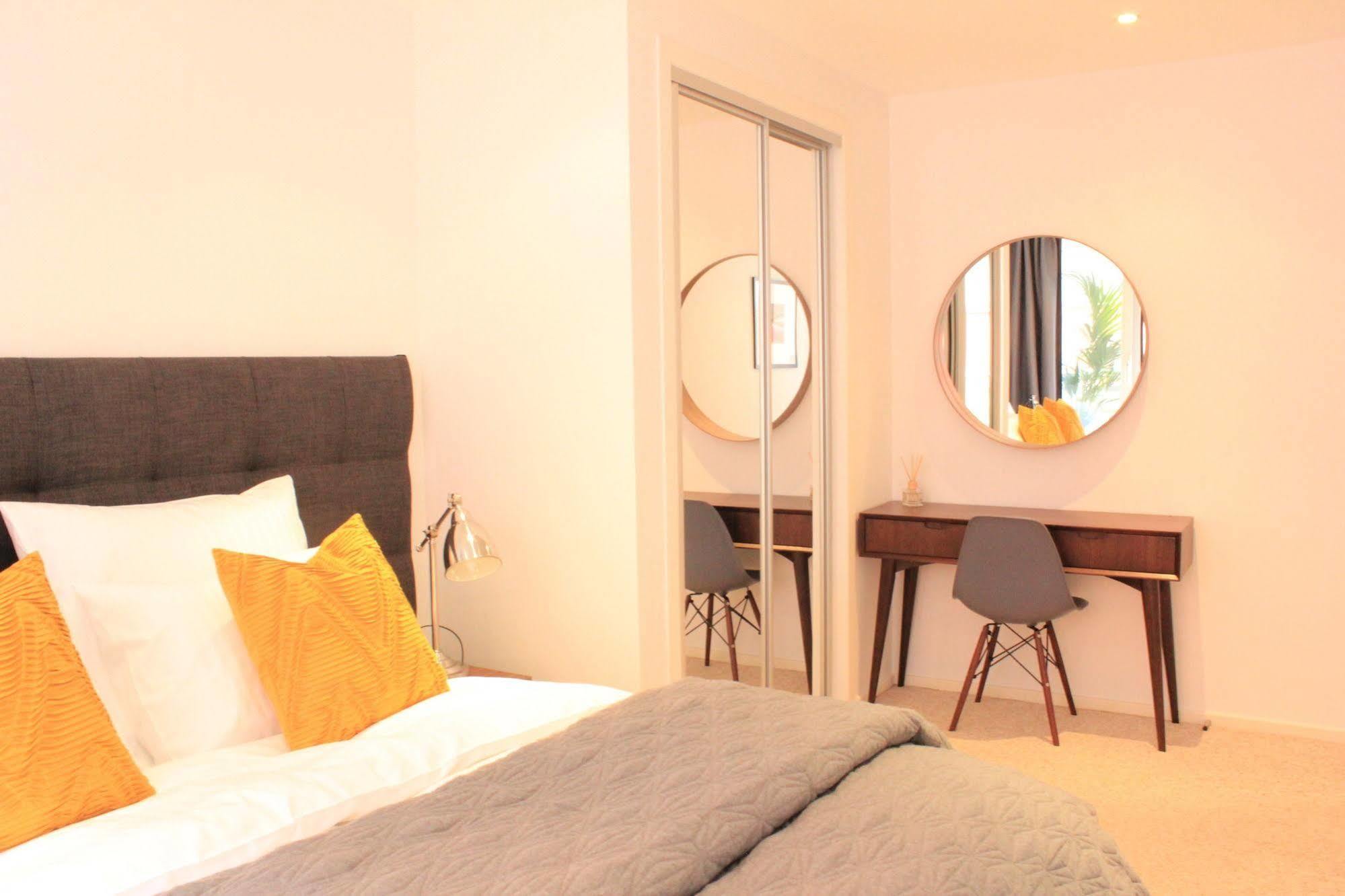 Royal Victoria Docks Apartment Лондон Екстериор снимка